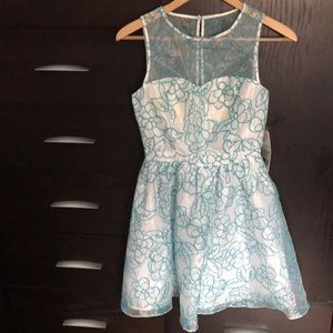 Hailey Logan by Adrianna Papell Formal Dress